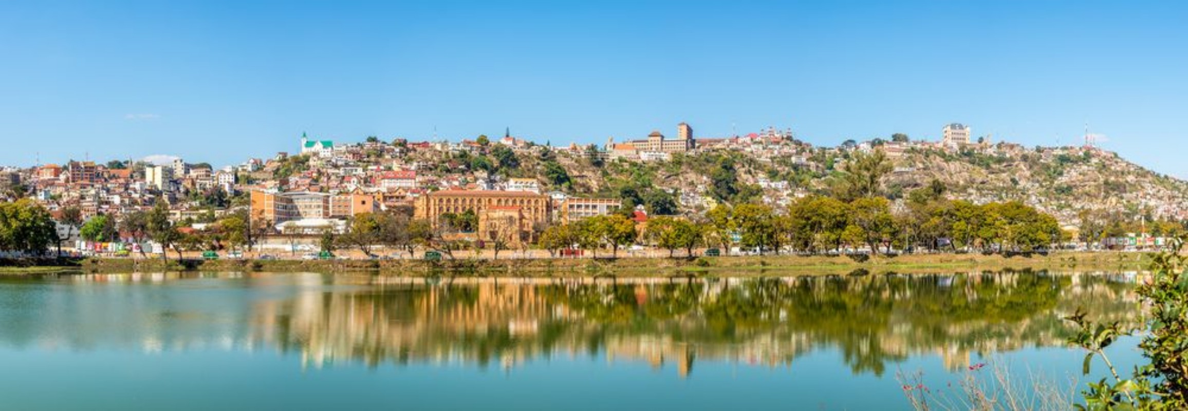 Afbeeldingen van Panorama view at the Antananarivo from Anosy lake