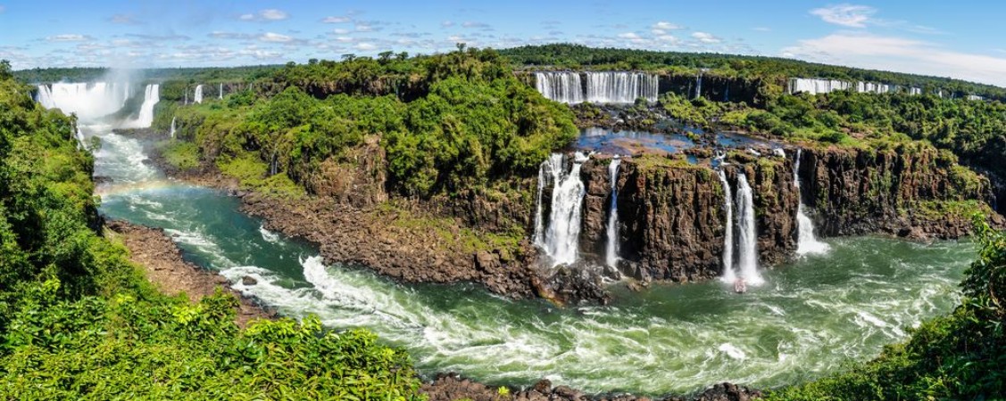 Afbeeldingen van Panoramic view at Iguazu Falls Brazil