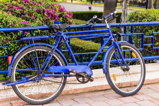 Image de Bicycle in park