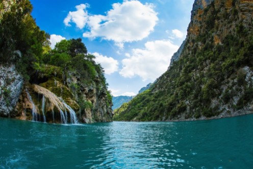 Image de The waterfall on wall of canyon Verdon