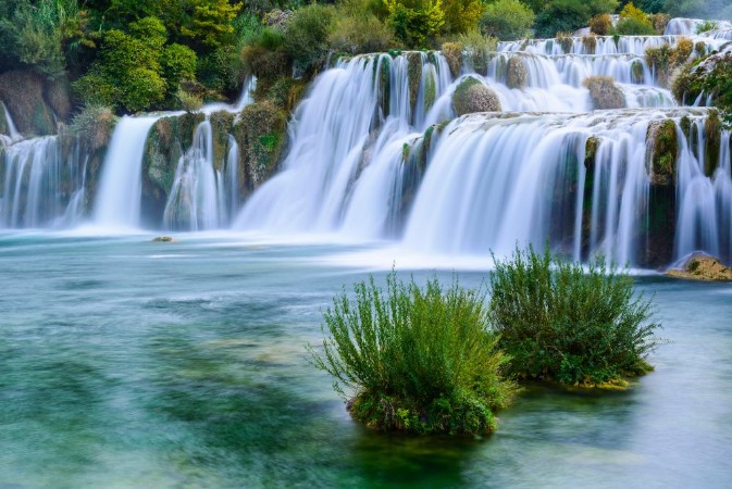 Afbeeldingen van Waterfalls in Krka National Park Croatia