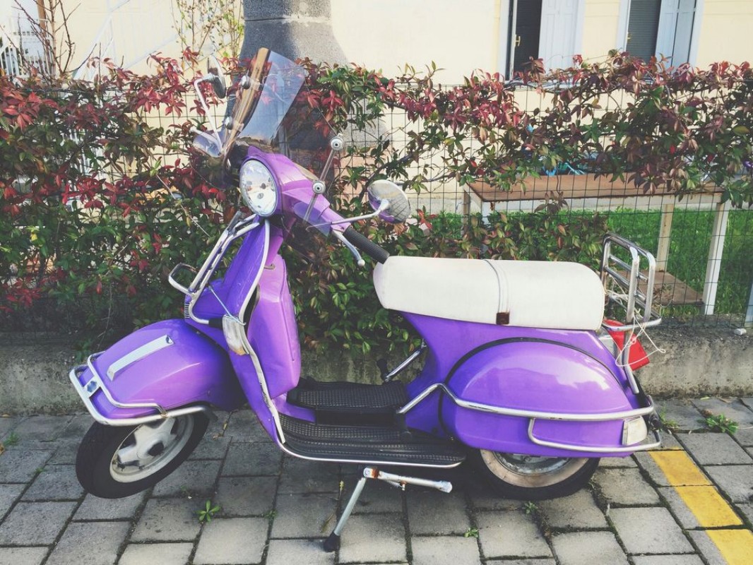 Afbeeldingen van Purple scooter